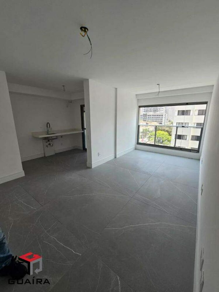 Apartamento à venda com 2 quartos, 75m² - Foto 4