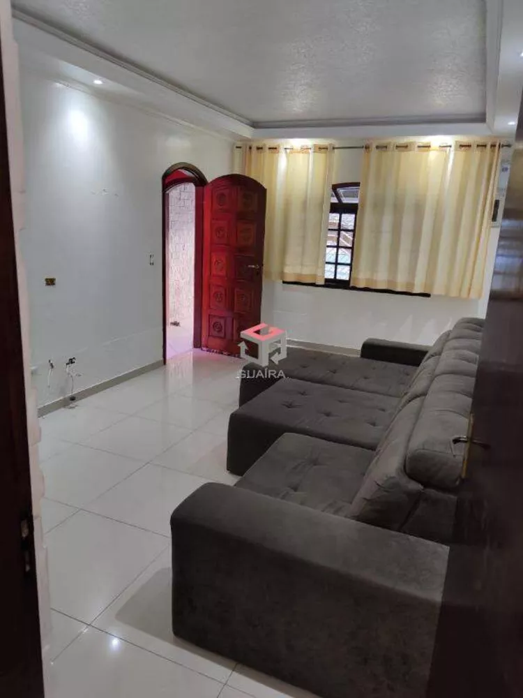 Sobrado à venda com 3 quartos, 141m² - Foto 1