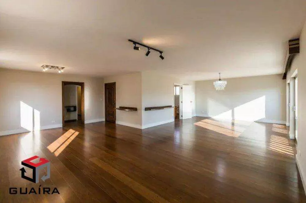 Apartamento à venda com 3 quartos, 200m² - Foto 3