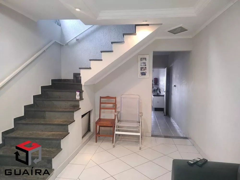 Sobrado à venda com 3 quartos, 172m² - Foto 1