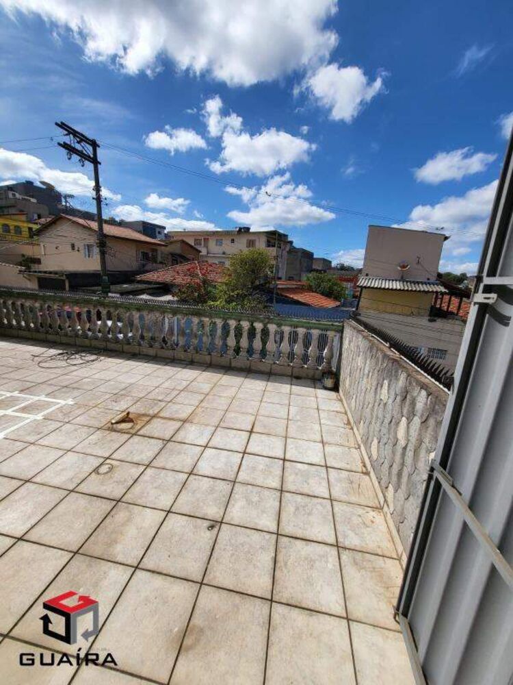 Sobrado à venda com 3 quartos, 203m² - Foto 1