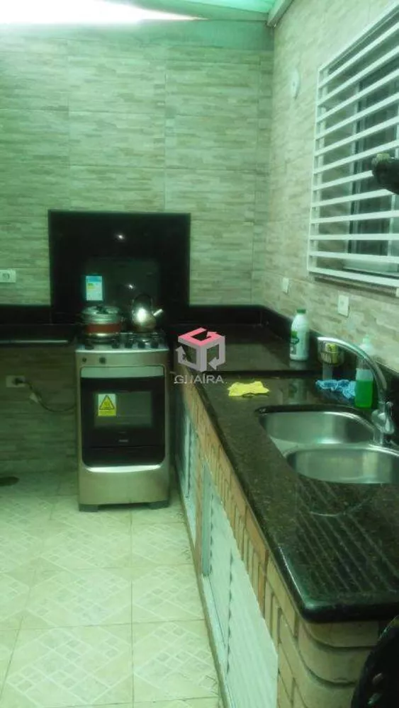 Sobrado à venda com 3 quartos, 200m² - Foto 4