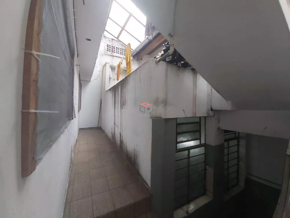 Casa Comercial à venda com 6 quartos, 158m² - Foto 2