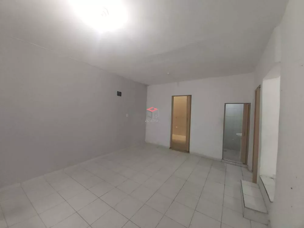 Casa Comercial à venda com 6 quartos, 158m² - Foto 9