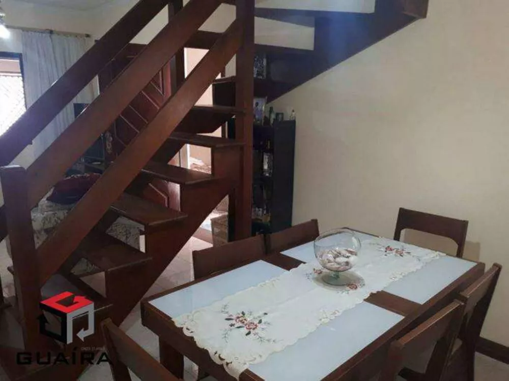 Sobrado à venda com 3 quartos, 152m² - Foto 1