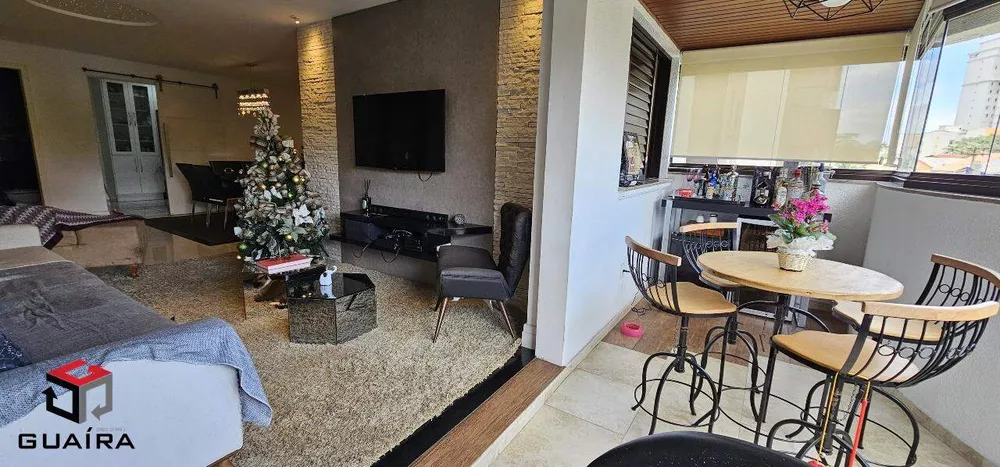 Apartamento à venda com 3 quartos, 130m² - Foto 1