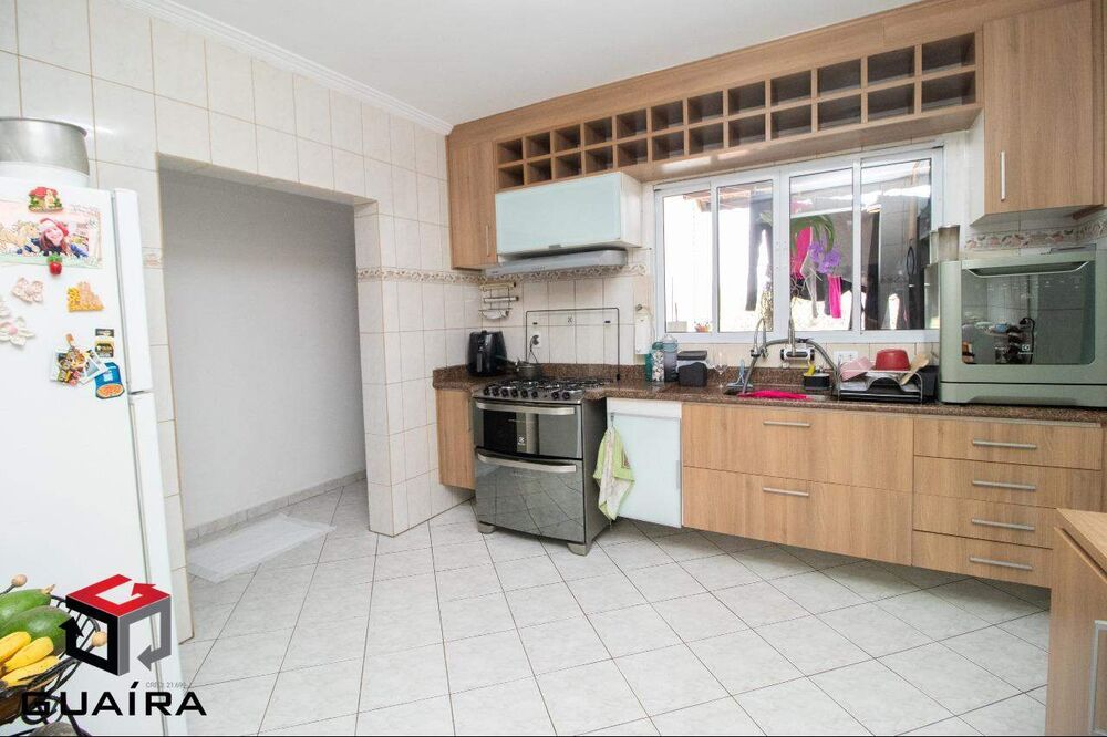 Sobrado para alugar com 3 quartos, 351m² - Foto 13