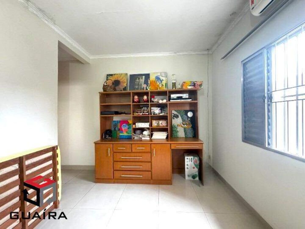 Sobrado à venda com 3 quartos, 356m² - Foto 1
