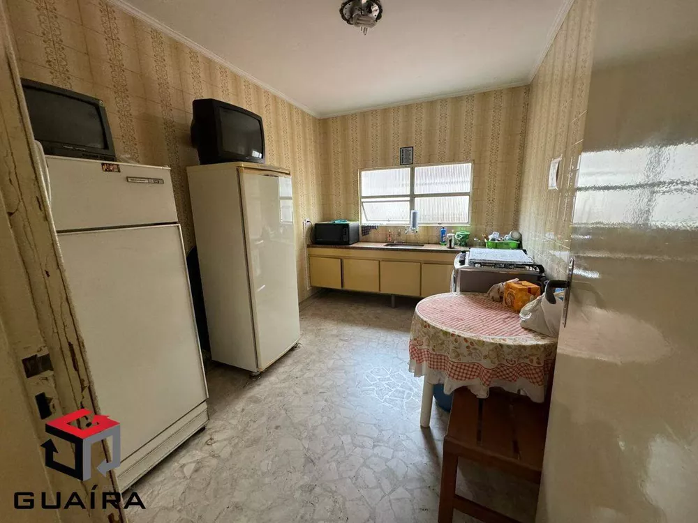 Apartamento à venda com 3 quartos, 227m² - Foto 2