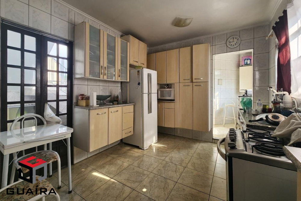 Sobrado à venda com 2 quartos, 120m² - Foto 2