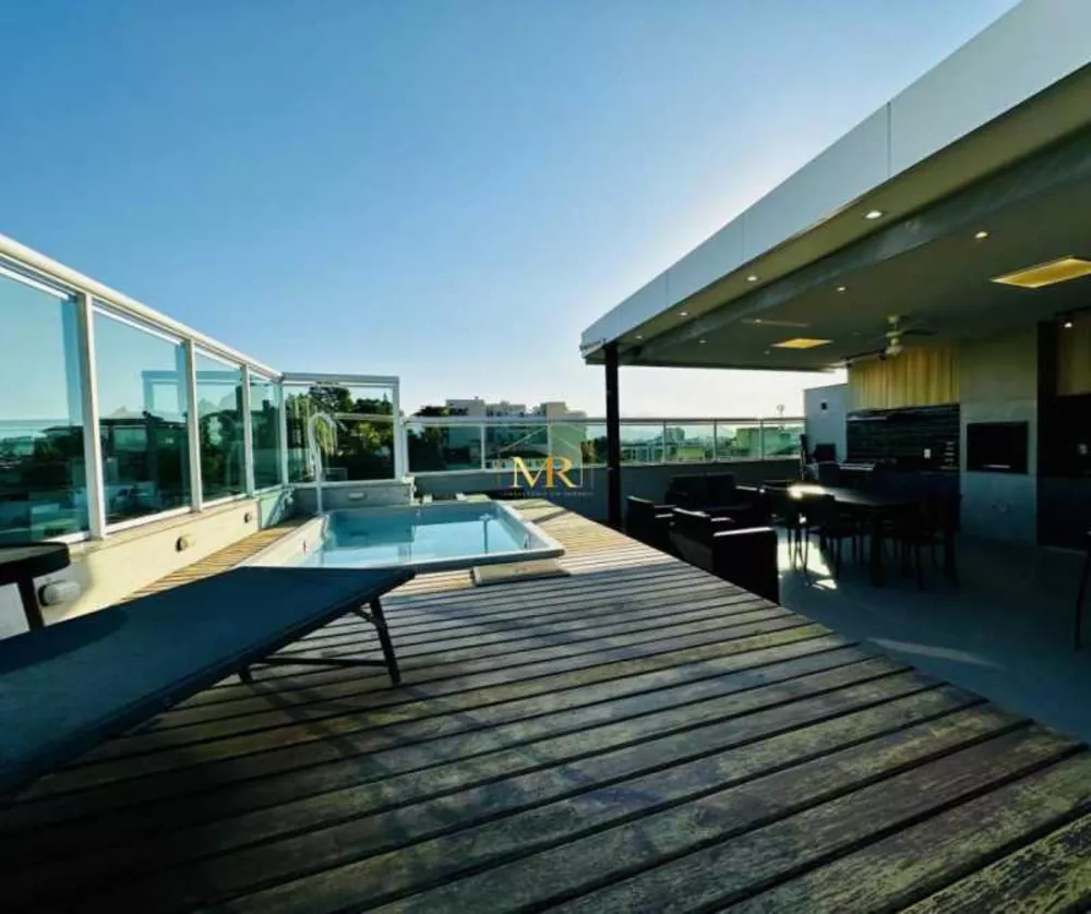 Cobertura, 3 quartos, 198 m² - Foto 1