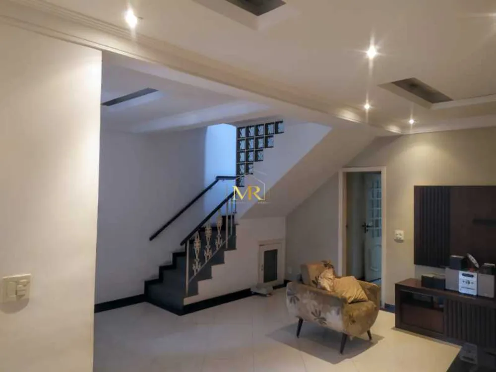 Casa, 4 quartos, 252 m² - Foto 10