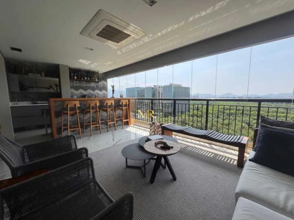 Apartamento, 3 quartos, 170 m² - Foto 1