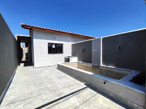 Casa à venda com 3 quartos, 125m² - Foto 1