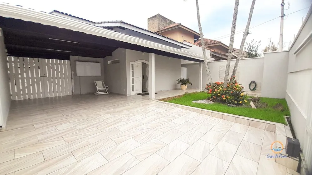 Casa, 4 quartos, 243 m² - Foto 1