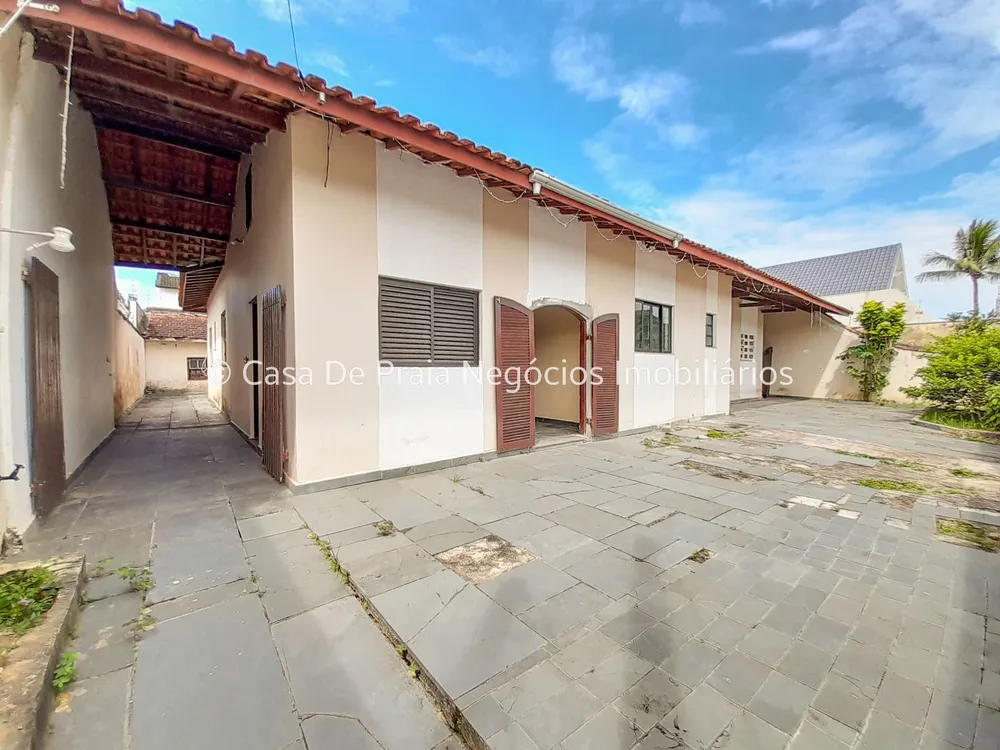 Casa, 3 quartos, 195 m² - Foto 1