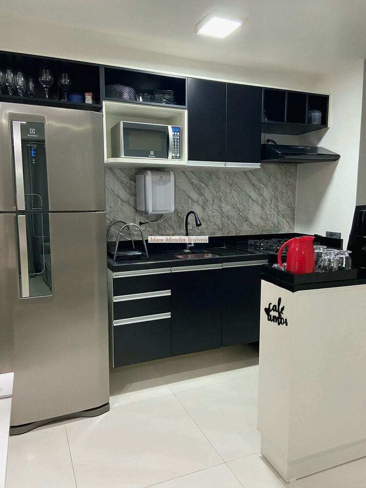 Apartamento à venda com 2 quartos, 44m² - Foto 1