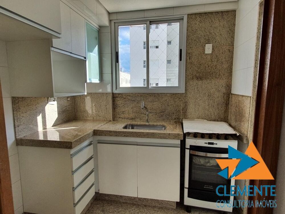 Apartamento à venda com 3 quartos, 90m² - Foto 2