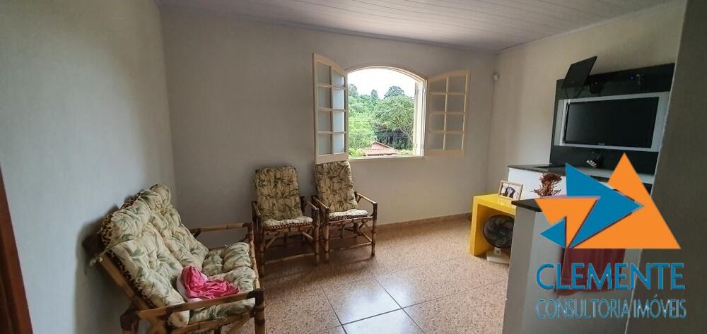Casa de Condomínio à venda com 5 quartos, 200m² - Foto 3