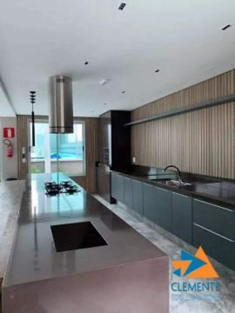 Apartamento à venda com 4 quartos, 217m² - Foto 4