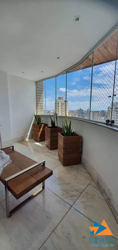 Apartamento à venda com 4 quartos, 150m² - Foto 3