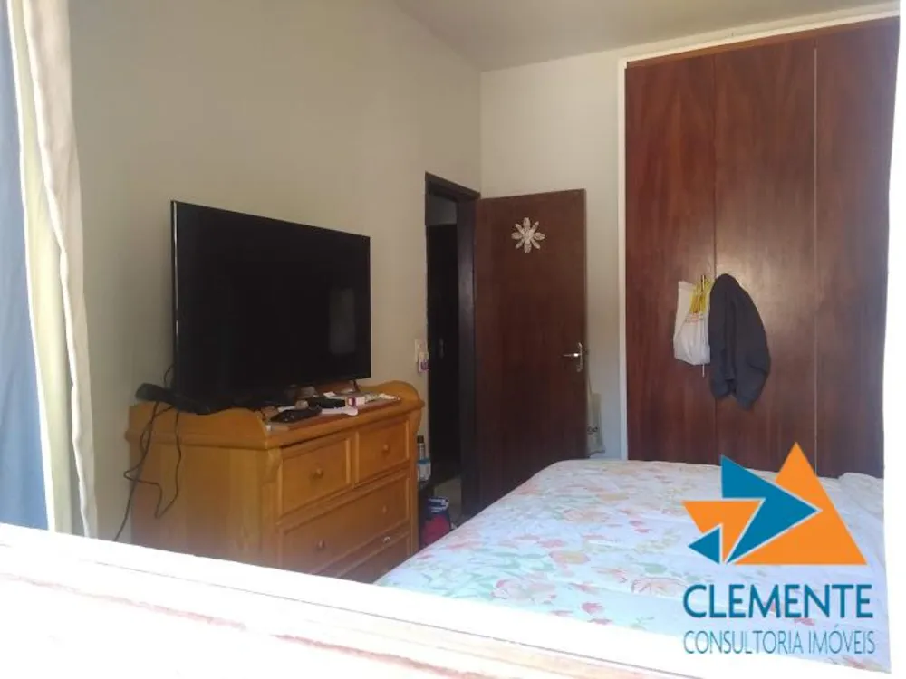 Casa, 6 quartos, 250 m² - Foto 16