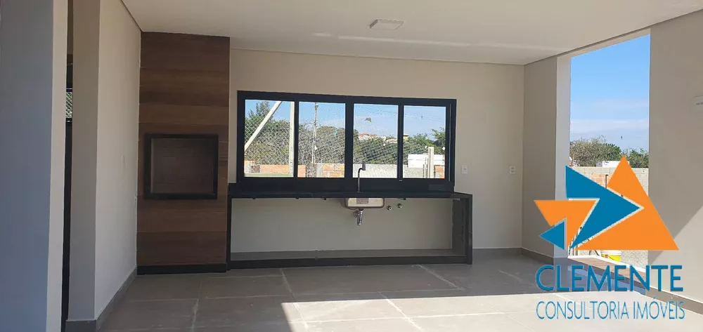 Casa de Condomínio à venda com 4 quartos, 250m² - Foto 4