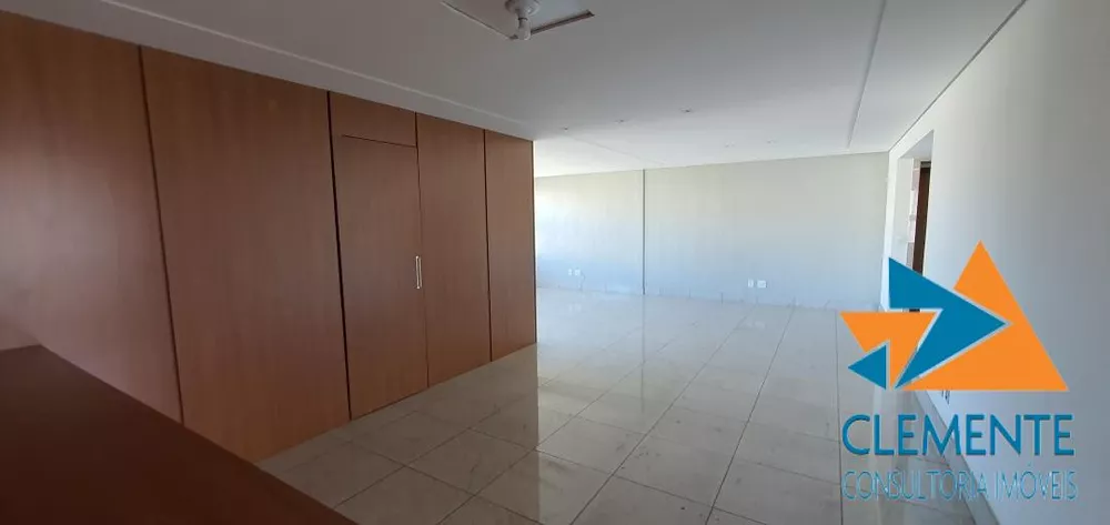 Apartamento à venda com 4 quartos, 155m² - Foto 2