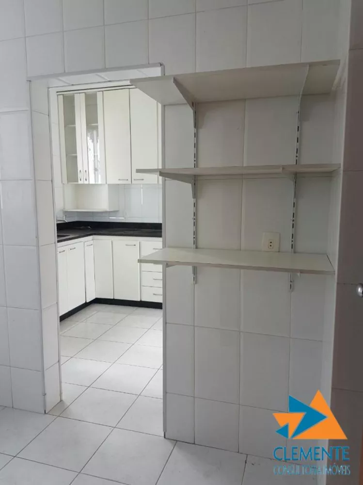 Apartamento à venda com 3 quartos, 105m² - Foto 3