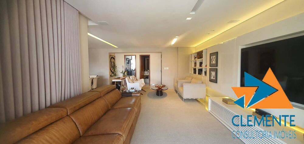 Apartamento à venda com 4 quartos, 198m² - Foto 1