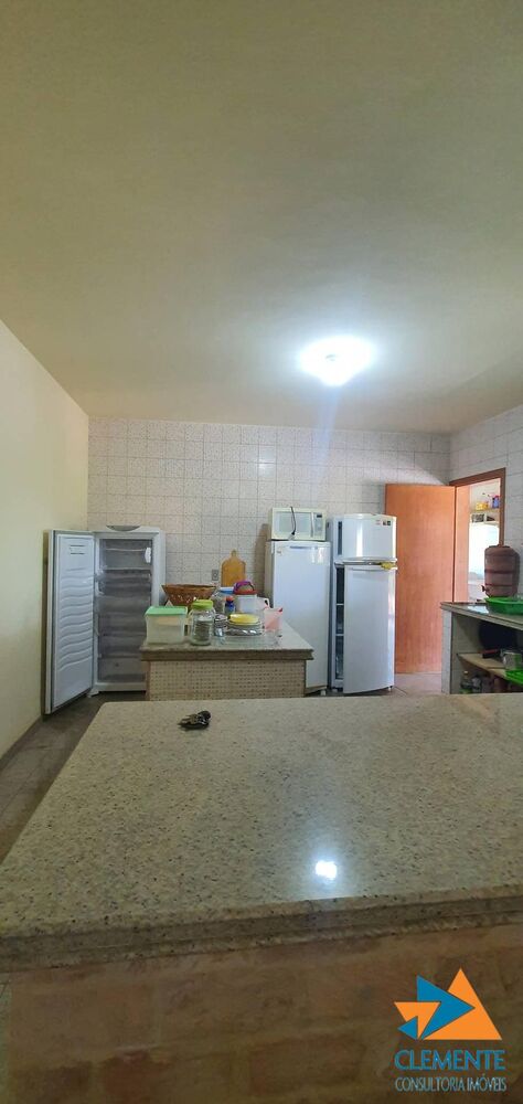 Casa de Condomínio à venda com 3 quartos, 212m² - Foto 1