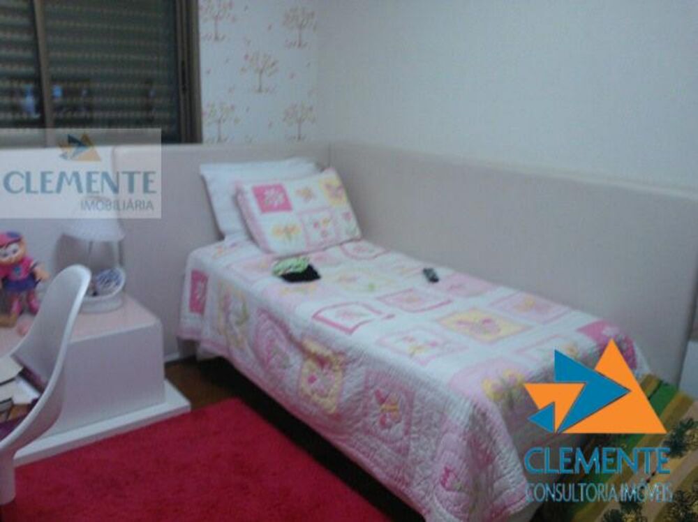 Apartamento à venda com 4 quartos, 222m² - Foto 4