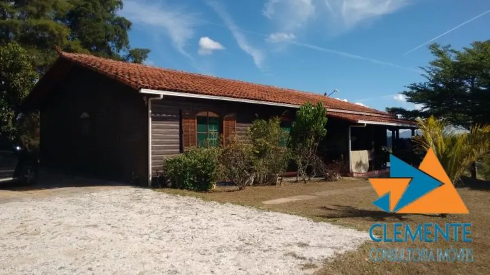 Fazenda à venda com 4 quartos, 180m² - Foto 1