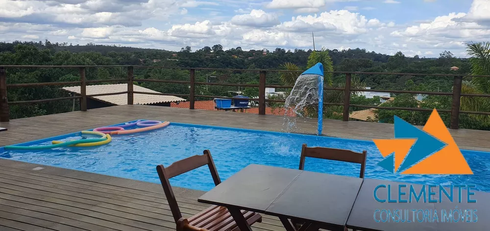 Casa de Condomínio à venda com 3 quartos, 300m² - Foto 4