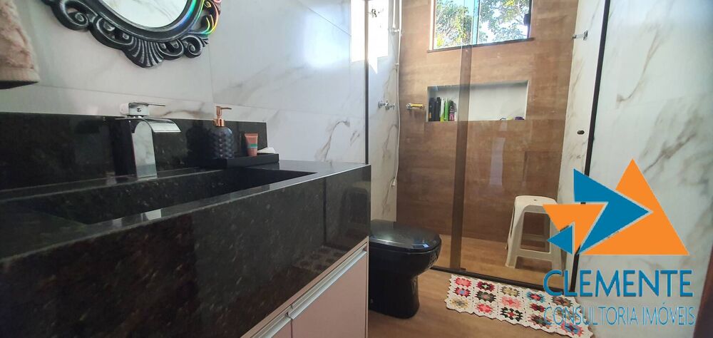 Casa à venda com 3 quartos, 200m² - Foto 3