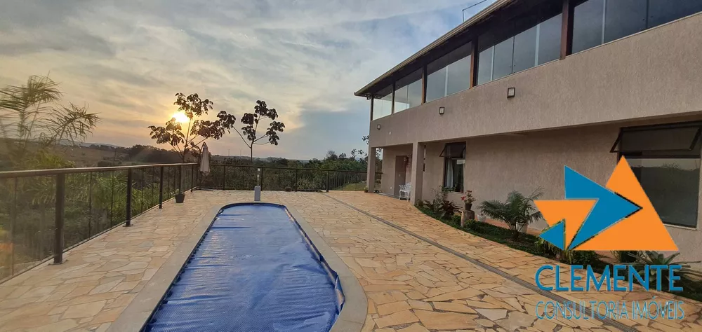 Casa de Condomínio à venda com 6 quartos, 471m² - Foto 2