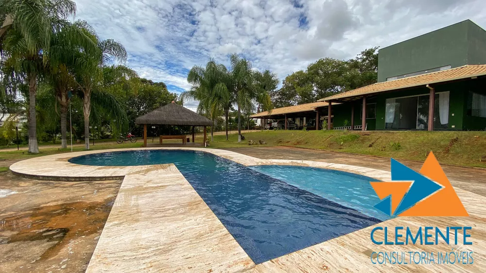 Casa de Condomínio à venda com 4 quartos, 705m² - Foto 2