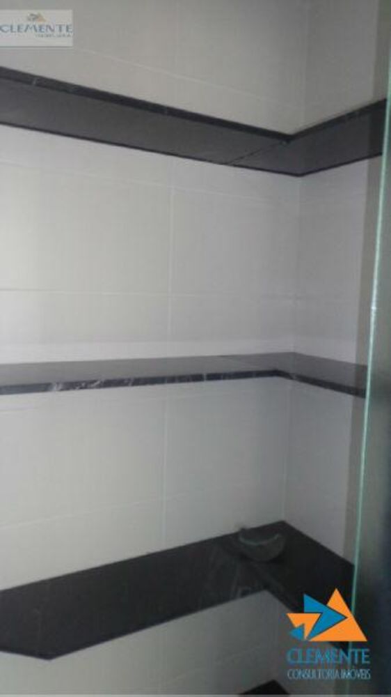 Apartamento à venda com 4 quartos, 198m² - Foto 2