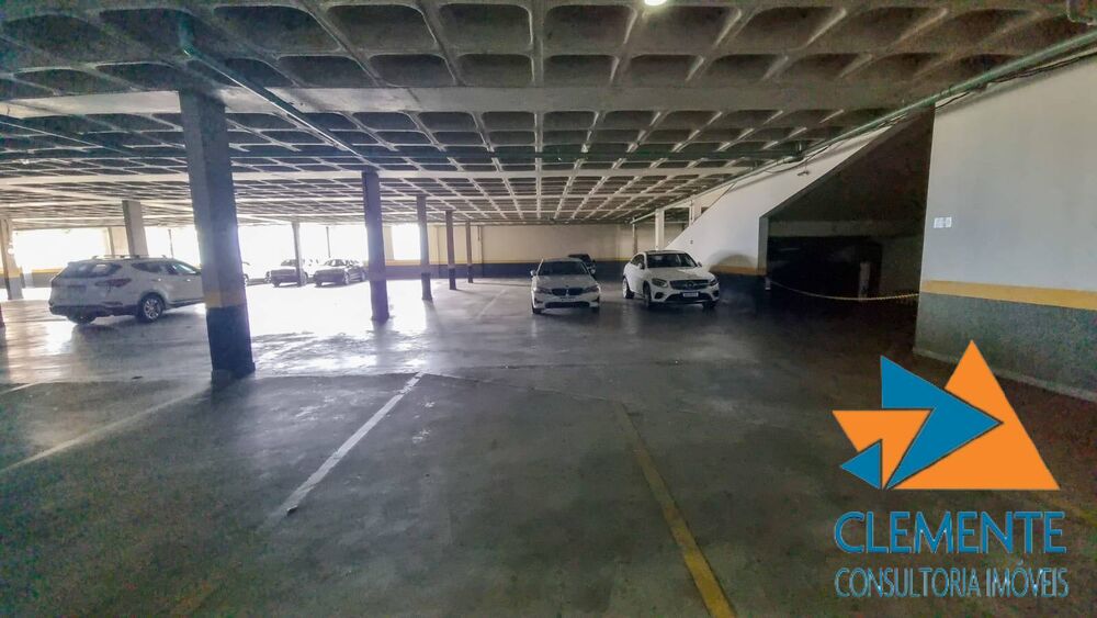 Apartamento à venda com 4 quartos, 222m² - Foto 4