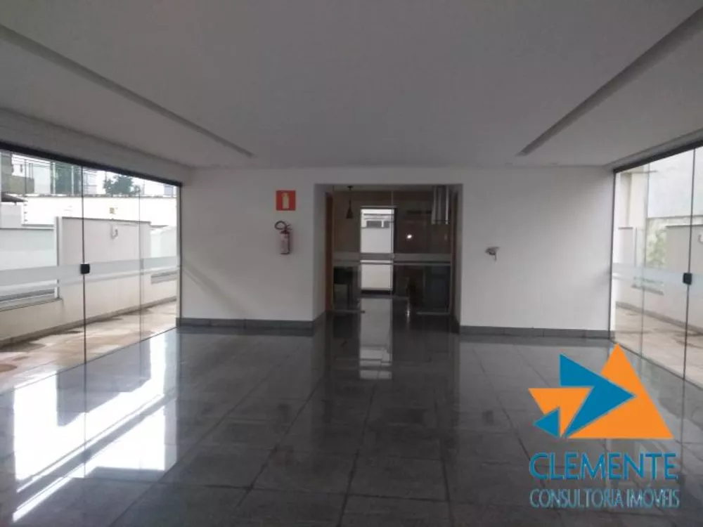 Apartamento à venda com 3 quartos, 93m² - Foto 2