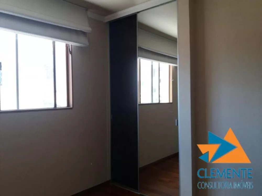 Apartamento à venda com 2 quartos, 75m² - Foto 4