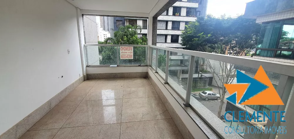 Apartamento à venda com 3 quartos, 110m² - Foto 1