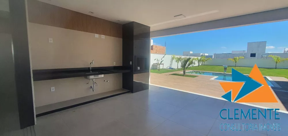 Casa à venda com 4 quartos, 267m² - Foto 3