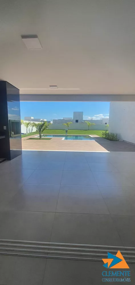 Casa à venda com 4 quartos, 267m² - Foto 2