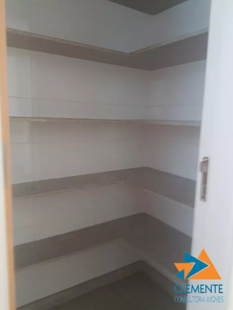 Apartamento à venda com 2 quartos, 96m² - Foto 3