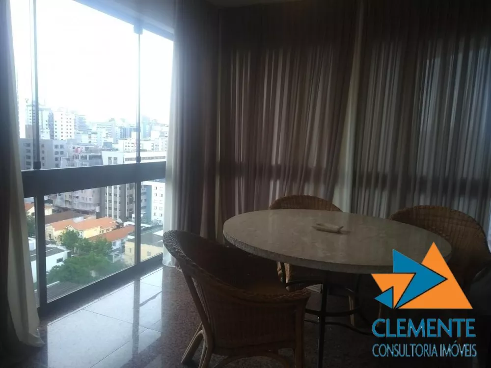 Apartamento à venda com 4 quartos, 250m² - Foto 3