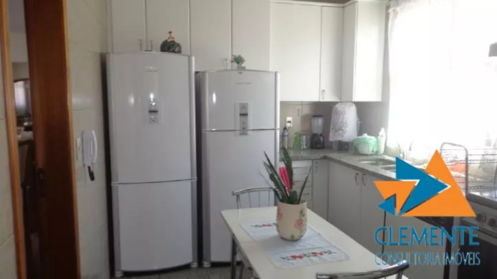 Apartamento à venda com 4 quartos, 210m² - Foto 4