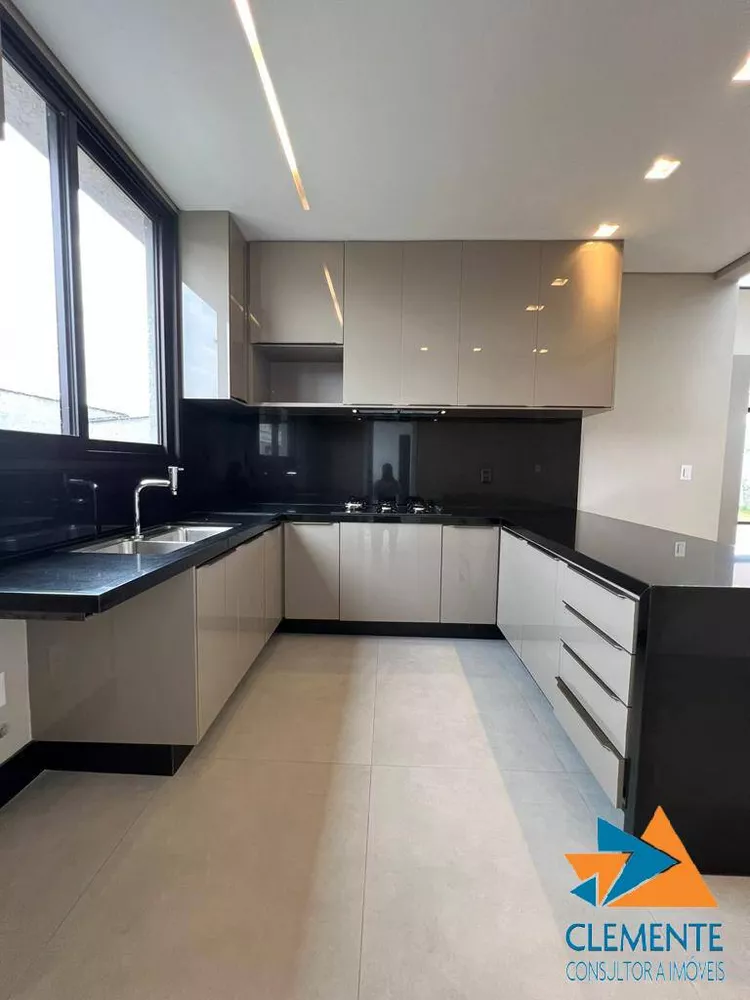 Apartamento à venda com 4 quartos, 300m² - Foto 3