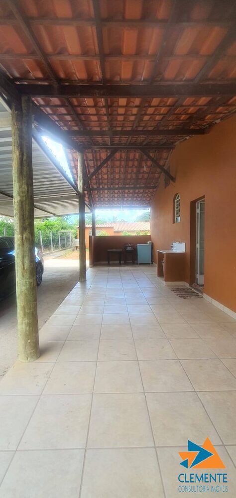 Casa de Condomínio à venda com 5 quartos, 205m² - Foto 2