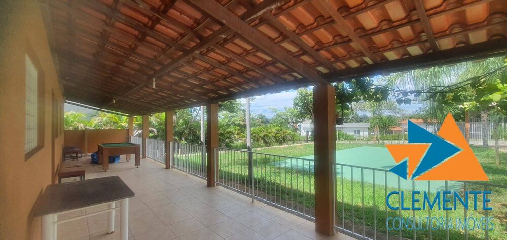 Casa de Condomínio à venda com 5 quartos, 205m² - Foto 1
